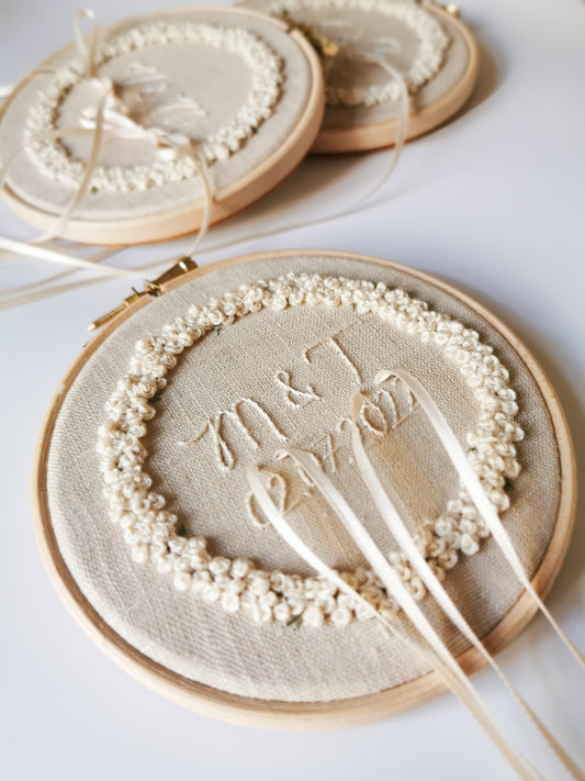 Ringkissen Midi - French-Knot Kranz