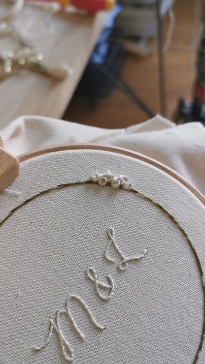 Ringkissen Midi - French-Knot Kranz